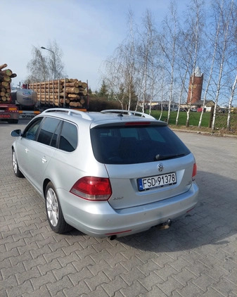 Volkswagen Golf cena 21500 przebieg: 260000, rok produkcji 2010 z Dobrodzień małe 46